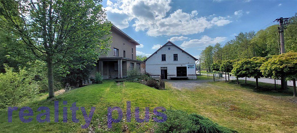 Prodej rodinného domu 250 m², pozemek 3692 m² – fotografie 5