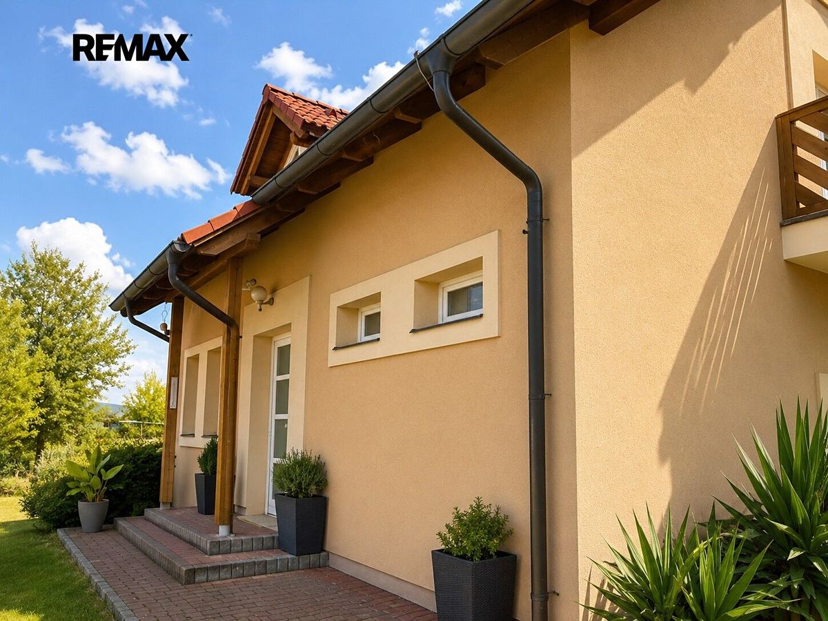 Prodej rodinného domu 184 m², pozemek 1173 m² – fotografie 3