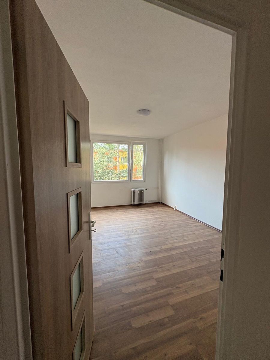 Pronájem bytu 2+1 62 m² – fotografie 4