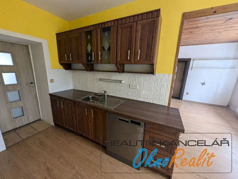 Prodej rodinného domu 90 m², pozemek 130 m², Čelčice – náhled fotky 2