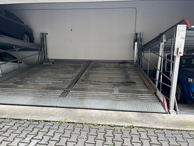 Pronájem garážového stání 15 m²