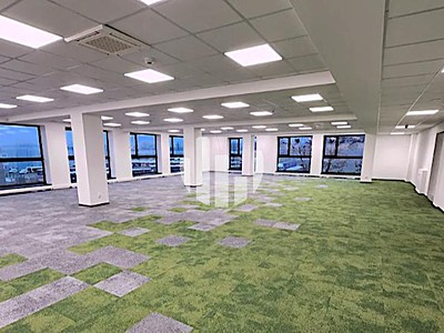 Pronájem komerčního prostoru, 571 m² (2 z 10)