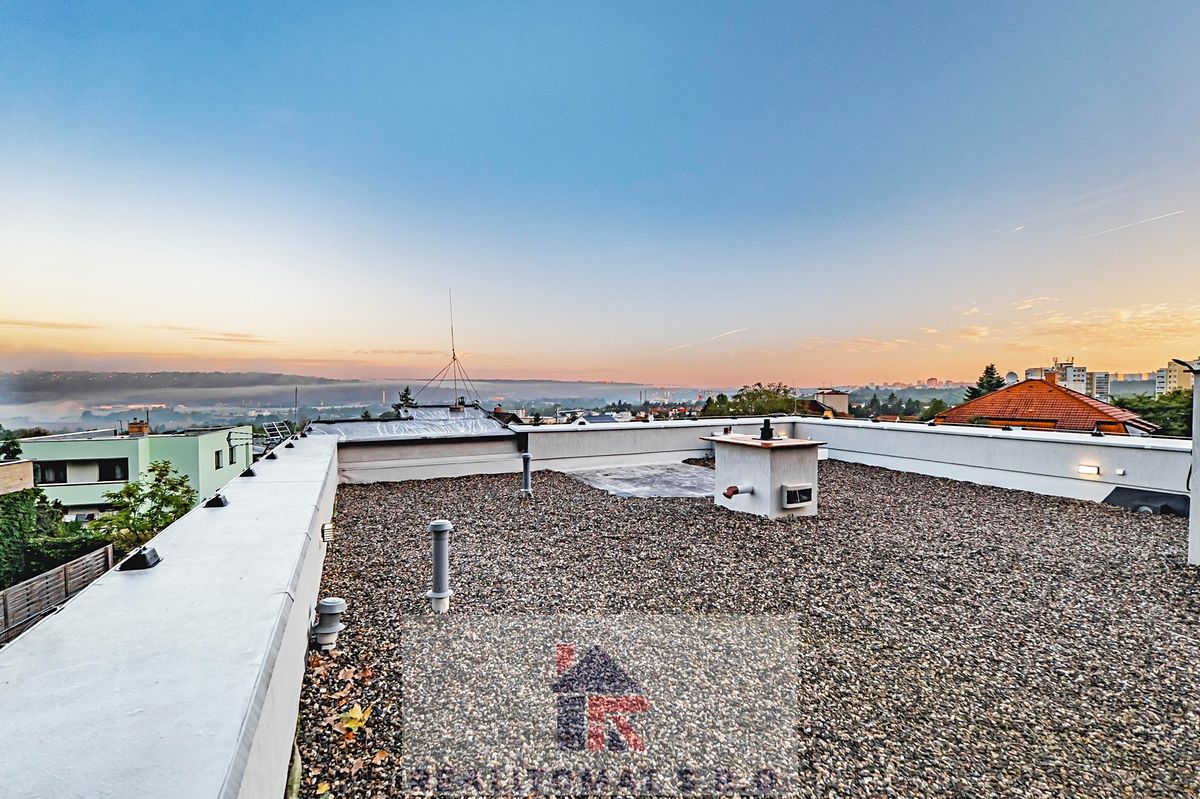Prodej rodinného domu 175 m², pozemek 472 m² – fotografie 3