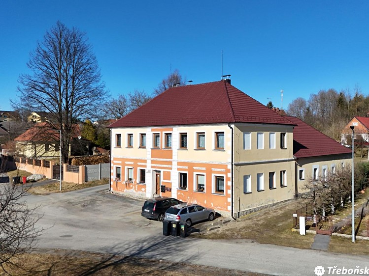 Prodej komerčního prostoru, 445 m² (3 z 22)