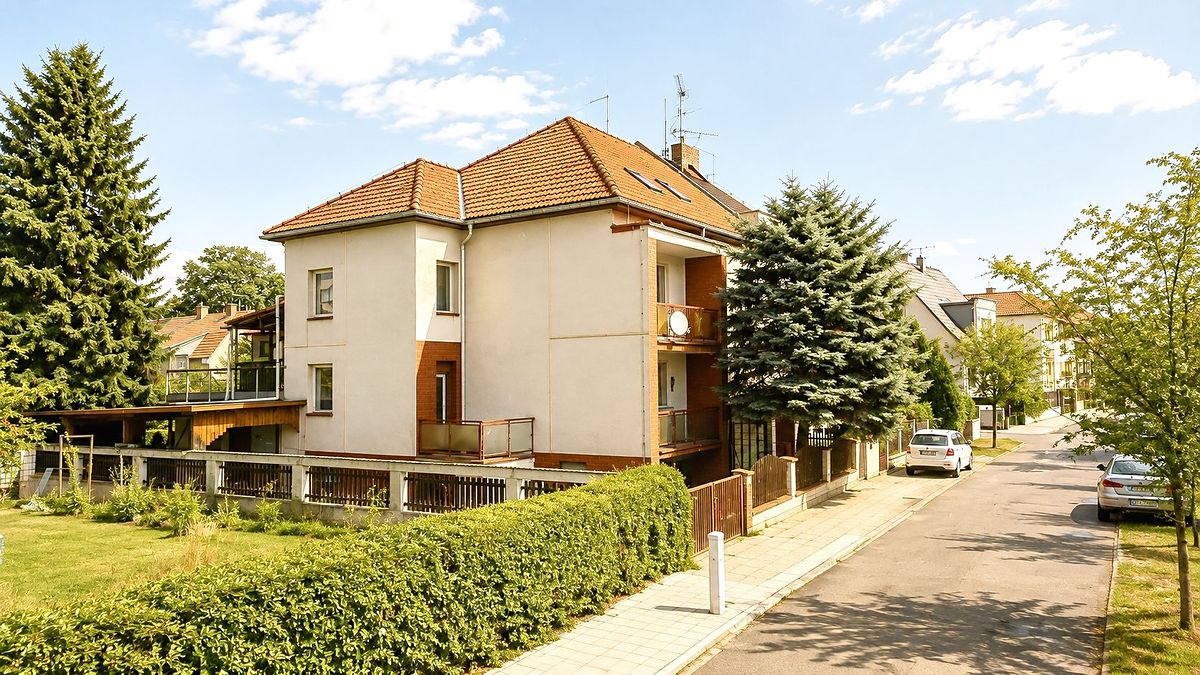 Prodej rodinného domu 246 m², pozemek 375 m²