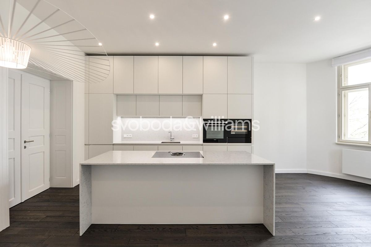 Pronájem bytu 4+kk 135 m² – fotografie 4