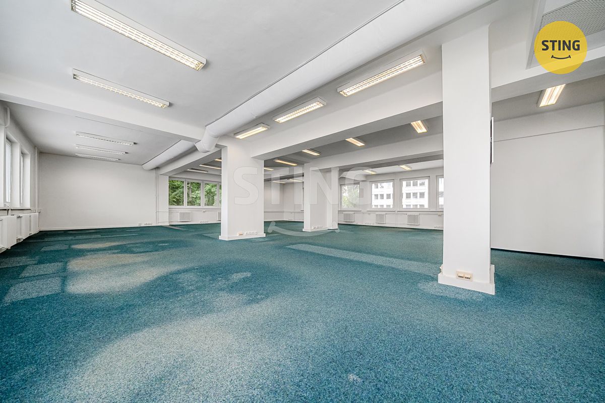 Pronájem kanceláře 165 m² – fotografie 4