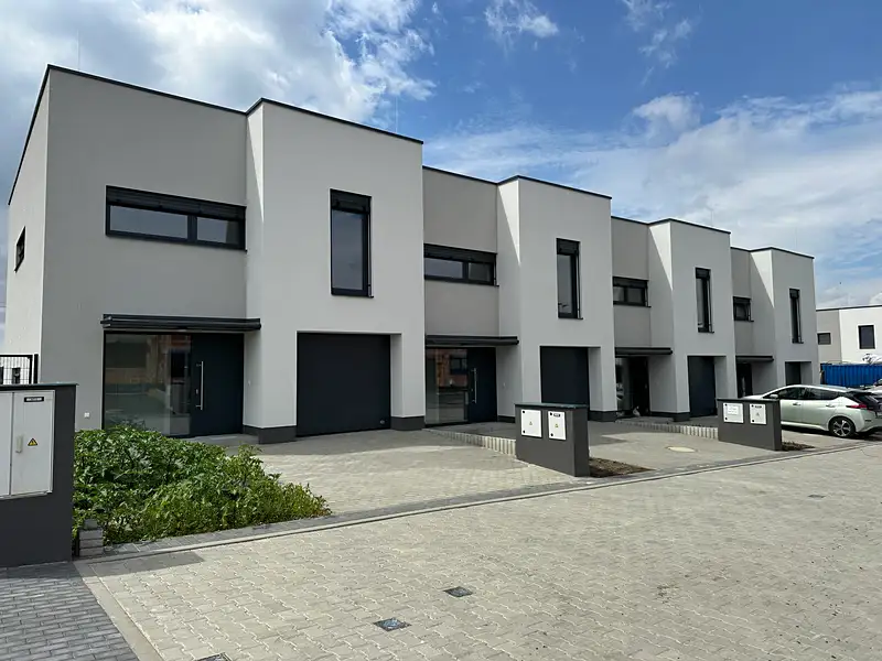Pronájem rodinného domu 157 m², pozemek 286 m², Mladá Boleslav – náhled fotky 1