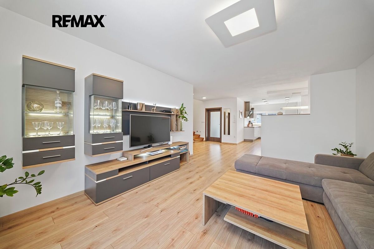 Prodej rodinného domu 151 m², pozemek 201 m² – fotografie 5