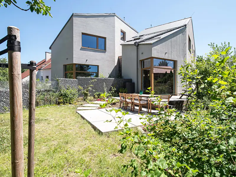 Prodej rodinného domu 135 m², pozemek 262 m², Praha – náhled fotky 2