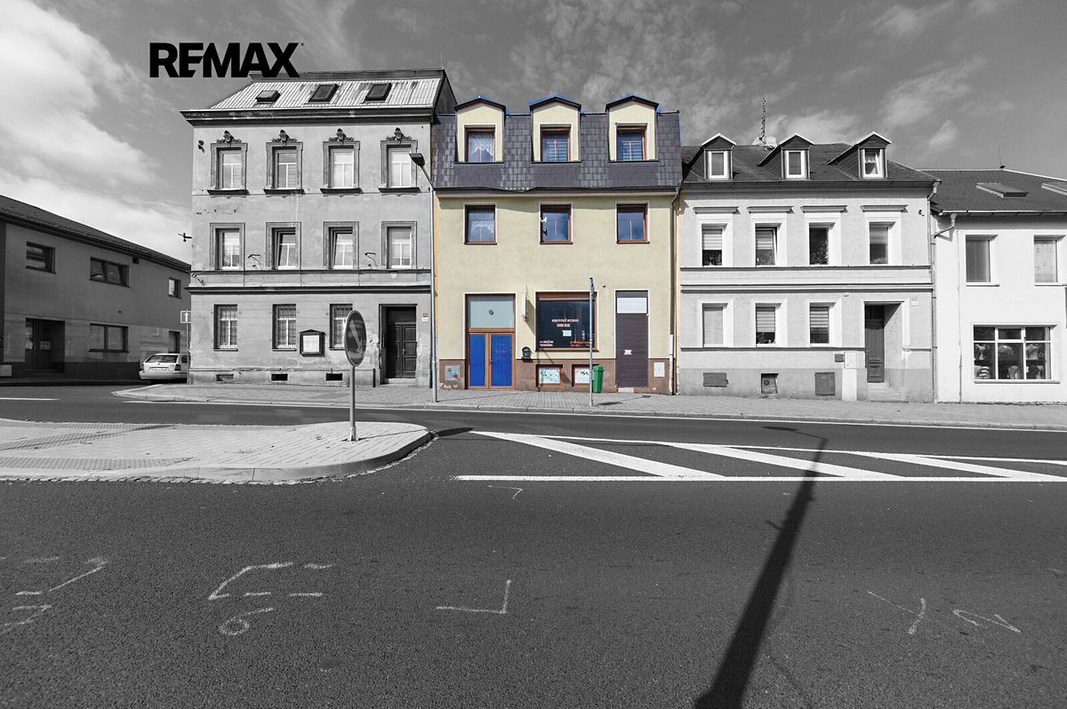 Prodej rodinného domu 332 m², pozemek 104 m² – fotografie 3