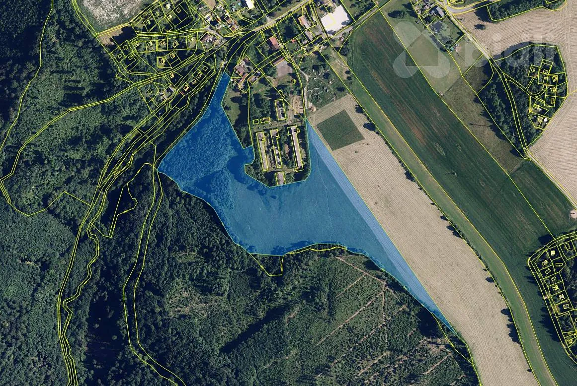 Prodej pole 75572 m²