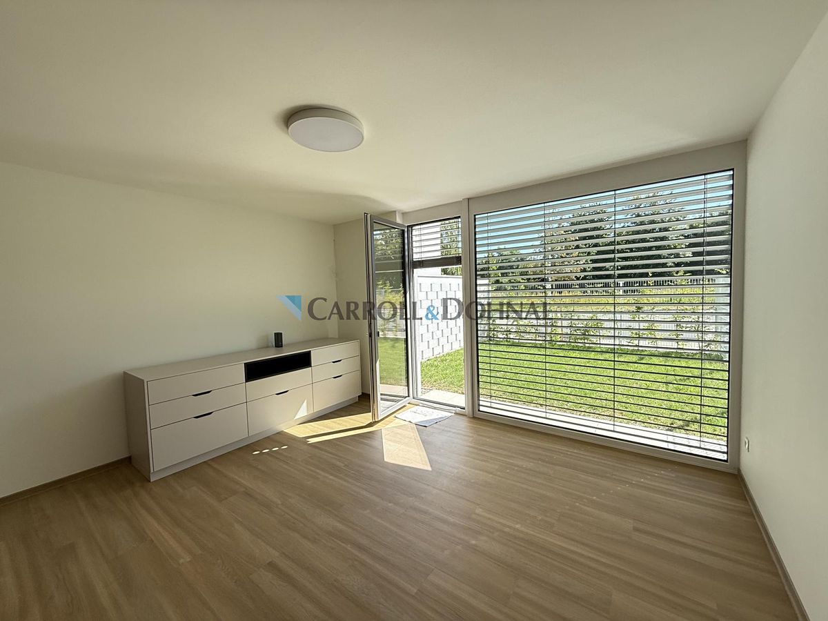 Pronájem bytu 1+kk 34 m²