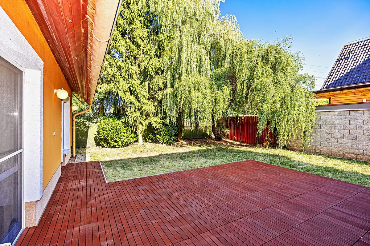 Prodej rodinného domu 230 m², pozemek 492 m² – fotografie 3