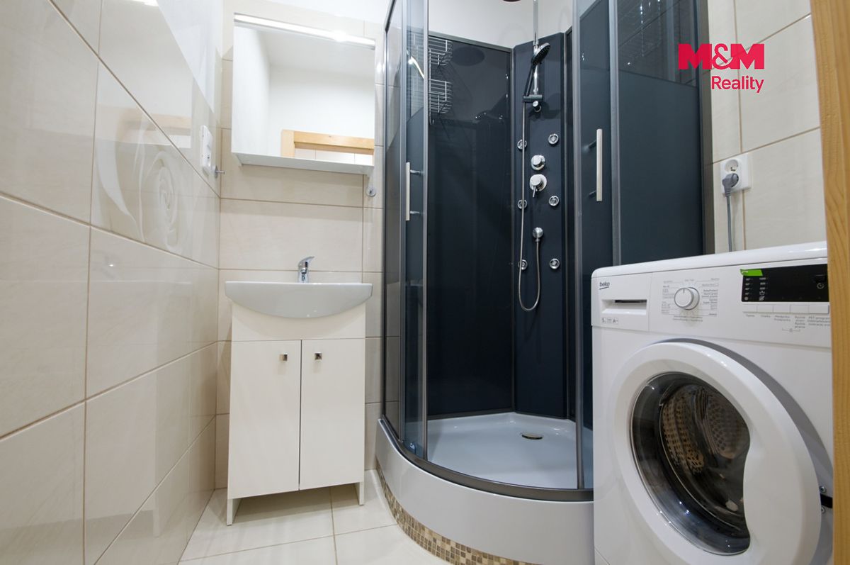 Pronájem bytu 2+kk 34 m² – fotografie 3