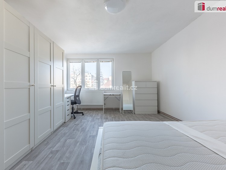 Prodej domu, 209 m² (8 z 23)