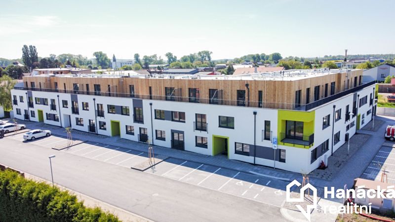 Pronájem bytu 3+kk 67 m²