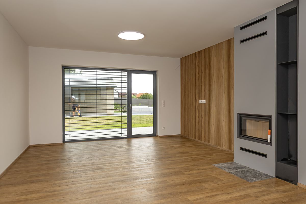 Prodej rodinného domu 140 m², pozemek 437 m² – fotografie 3