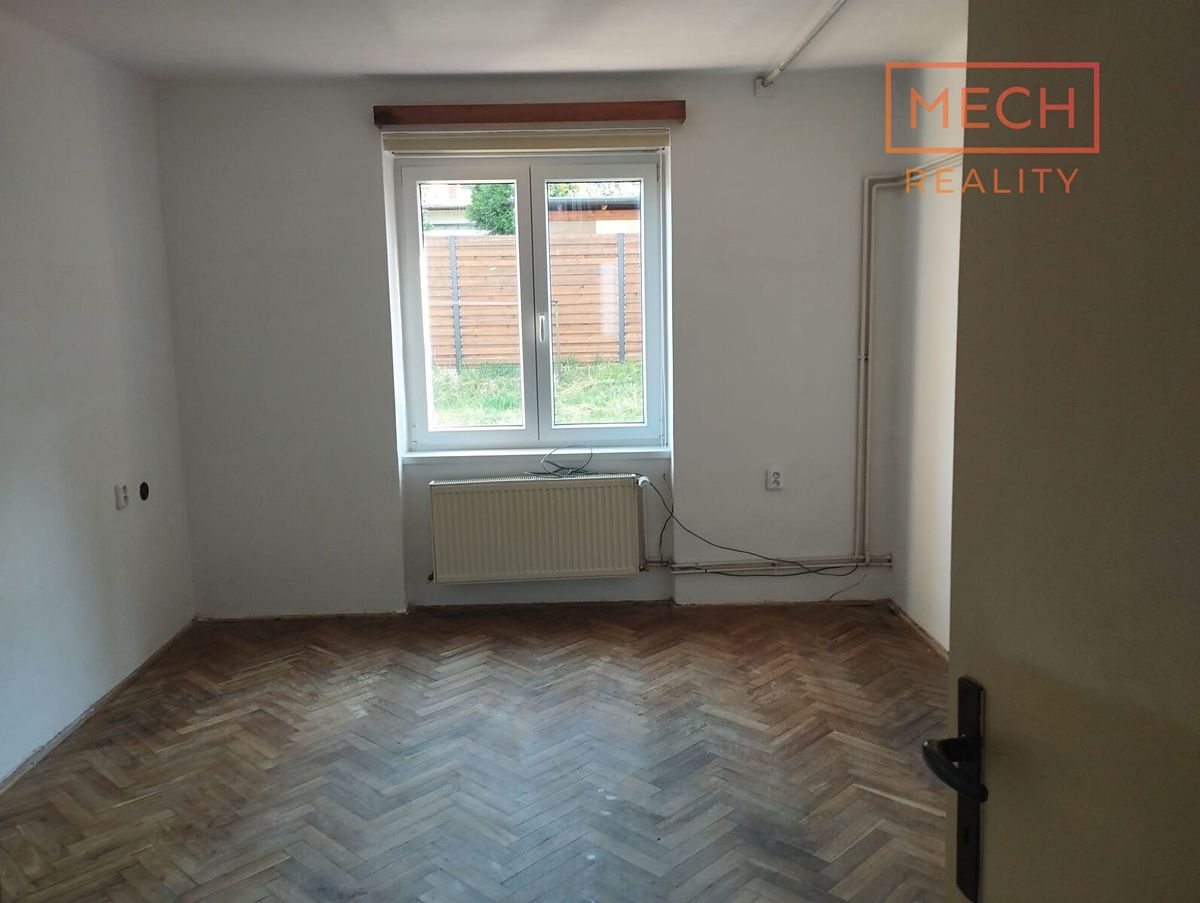 Pronájem bytu 2+1 77 m² – fotografie 4