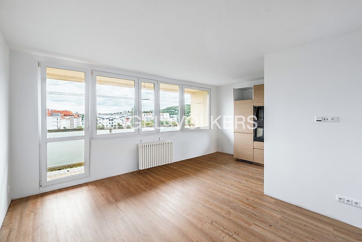 Pronájem bytu 3+kk 75 m²