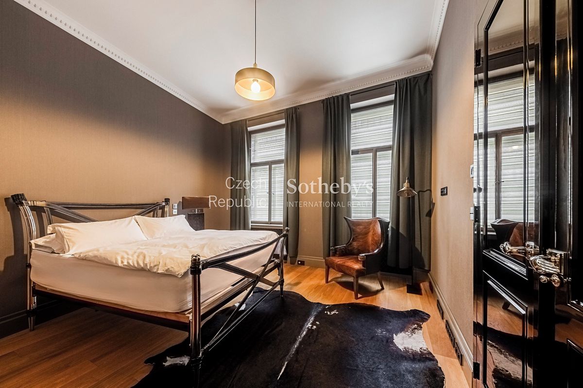 Pronájem bytu 5+1 200 m² – fotografie 4