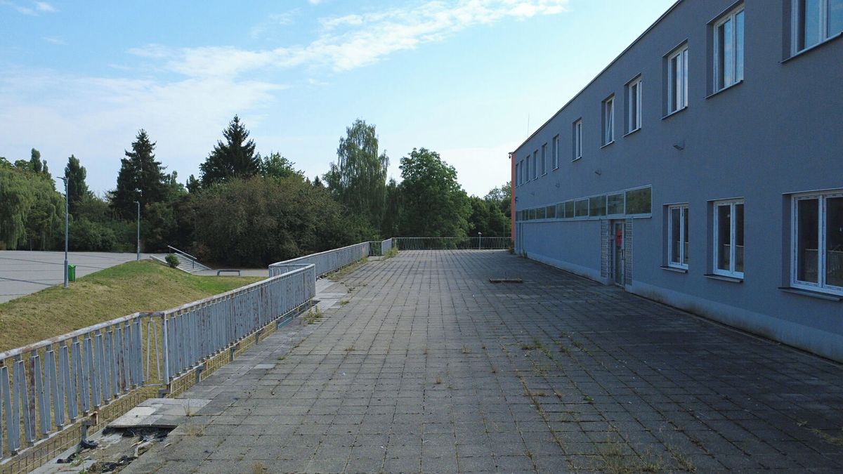 Pronájem obchodního prostoru 260 m² – fotografie 3