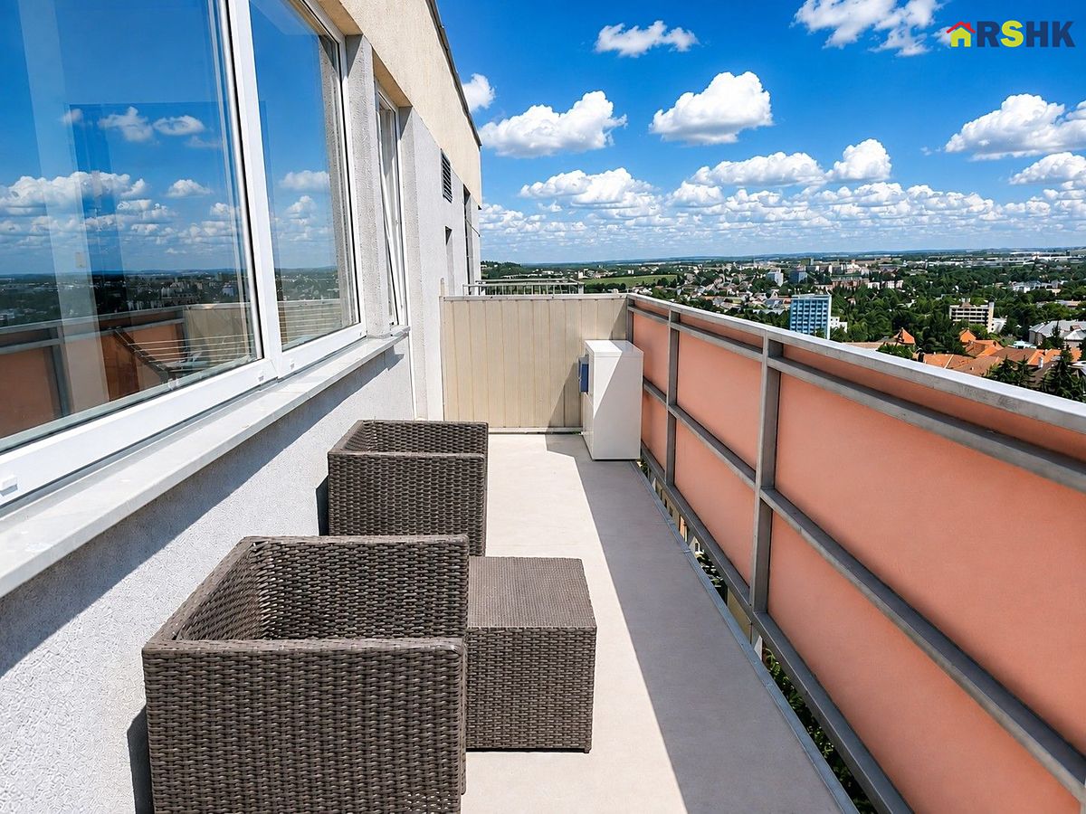 Pronájem bytu 2+kk 51 m² – fotografie 3