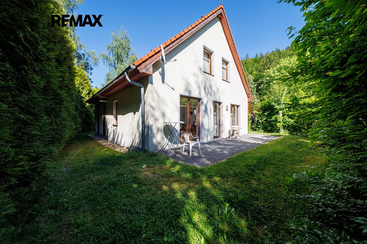 Prodej rodinného domu 137 m², pozemek 539 m² – fotografie 2