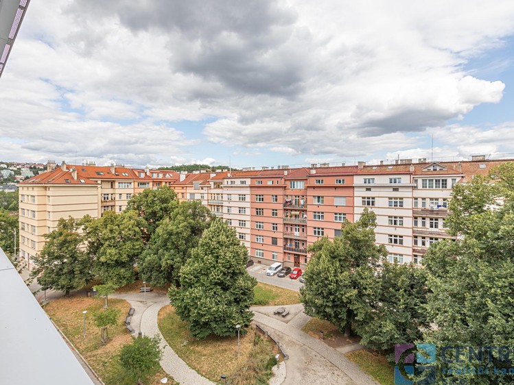 Комерційне приміщення в оренду, 584 м² (23 з 27)