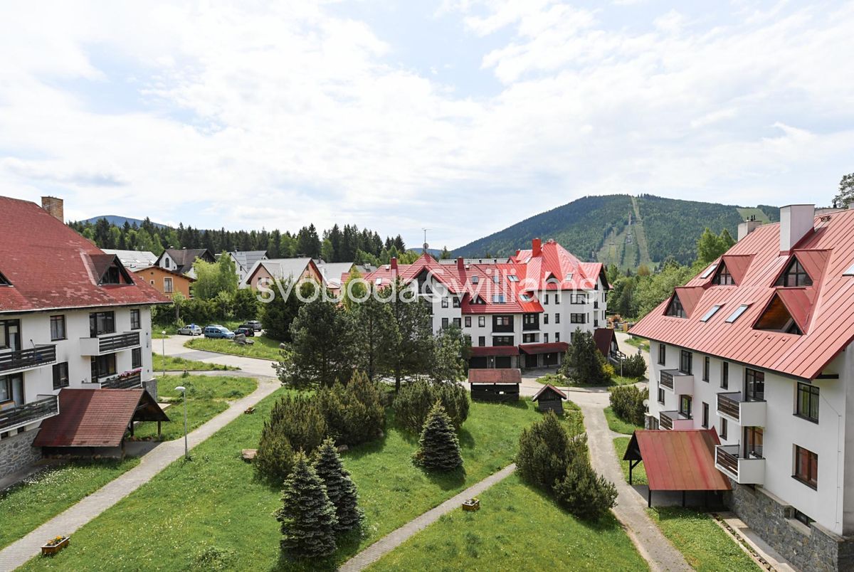 Prodej bytu 6 pokojů a více 157 m²