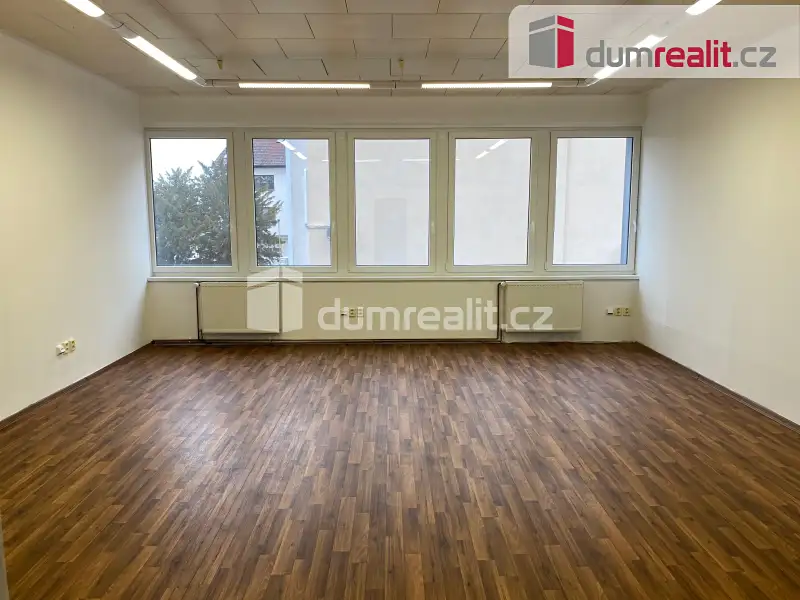 Pronájem kanceláře 38 m², Břeclav – náhled fotky 3