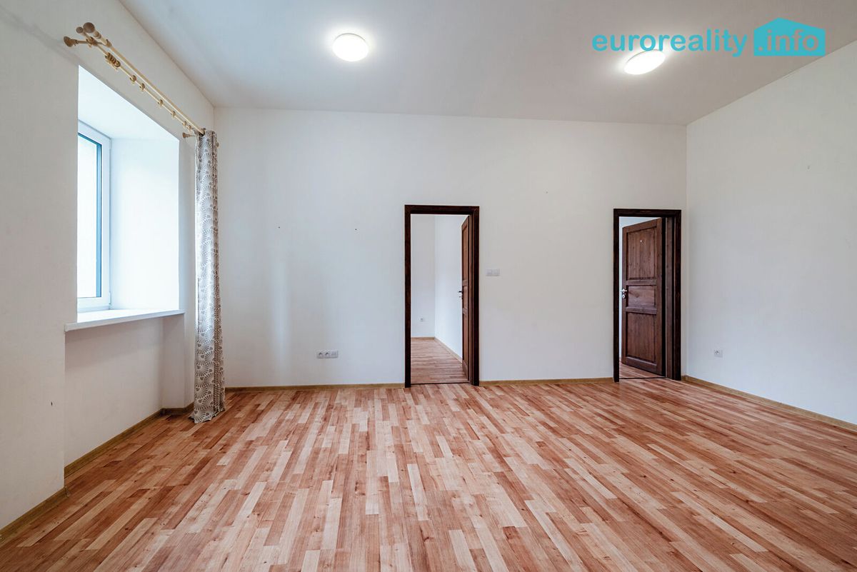 Pronájem bytu 3+kk 58 m² – fotografie 3