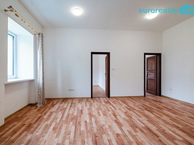 Квартира 3+kk в оренду, 58 м² (3 з 19)