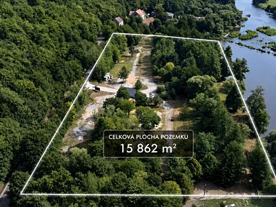 Prodej komerčního pozemku 15862 m²