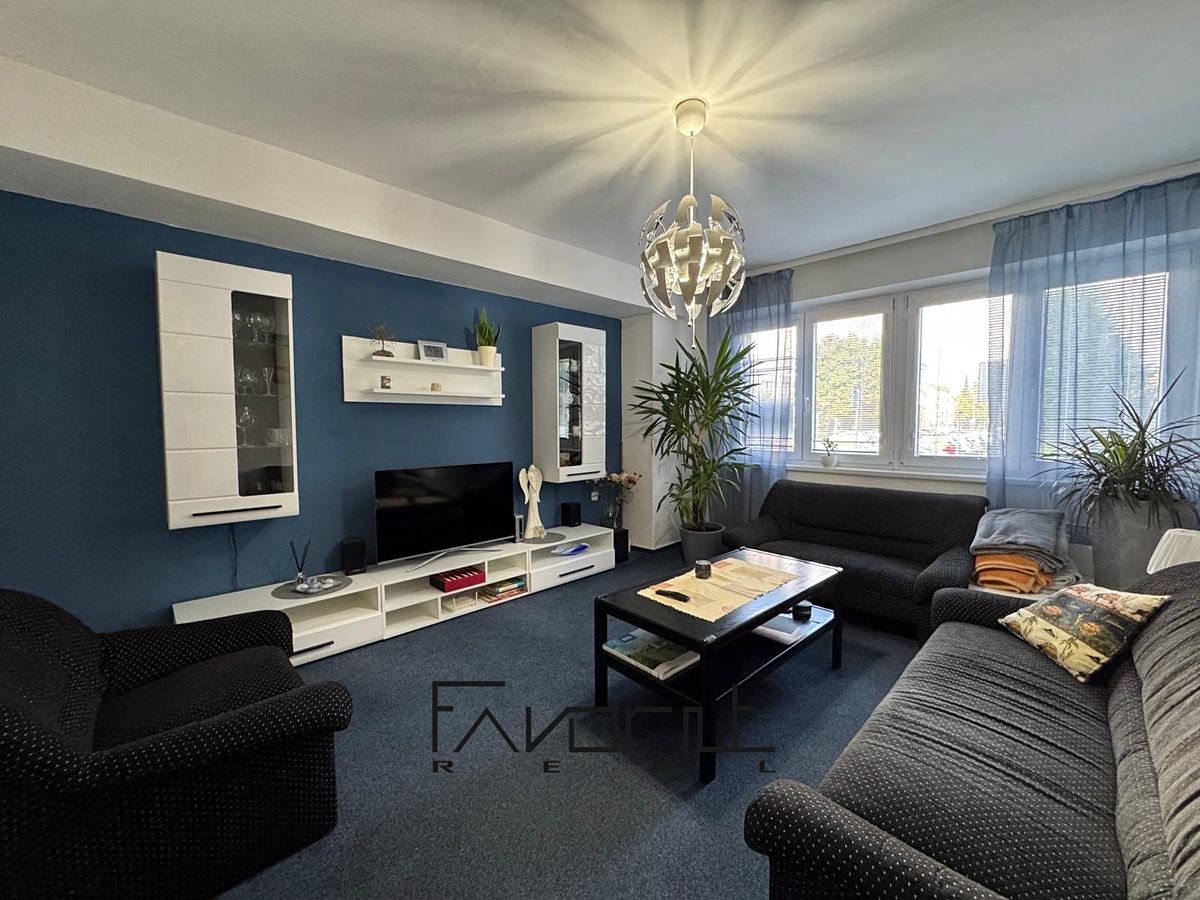Pronájem bytu 2+1 46 m² – fotografie 3