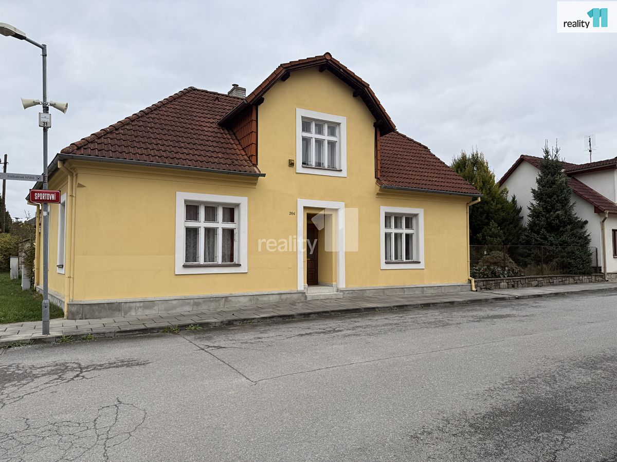 Prodej rodinného domu 137 m², pozemek 1331 m² – fotografie 4