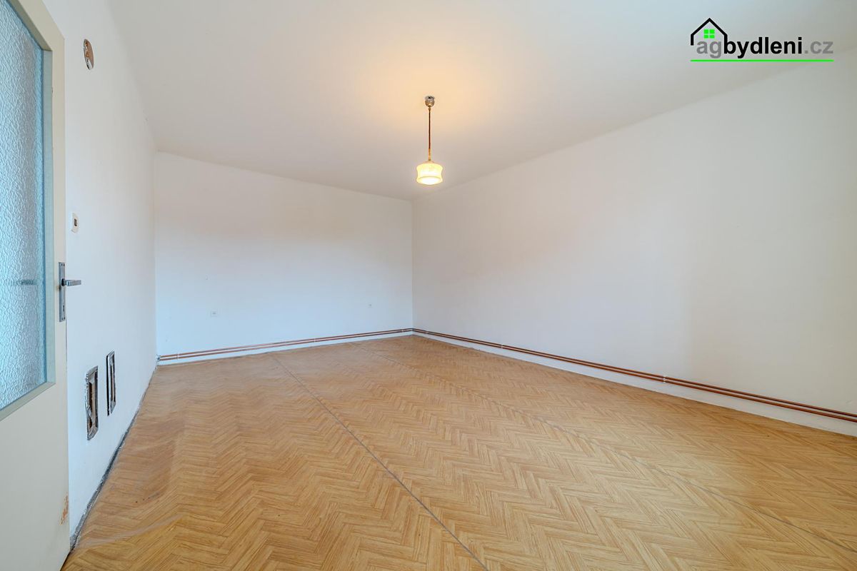 Prodej rodinného domu 84 m², pozemek 342 m² – fotografie 5