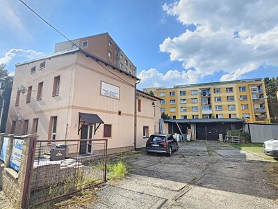 Prodej  rodinného domu 310 m², pozemek 878 m²
