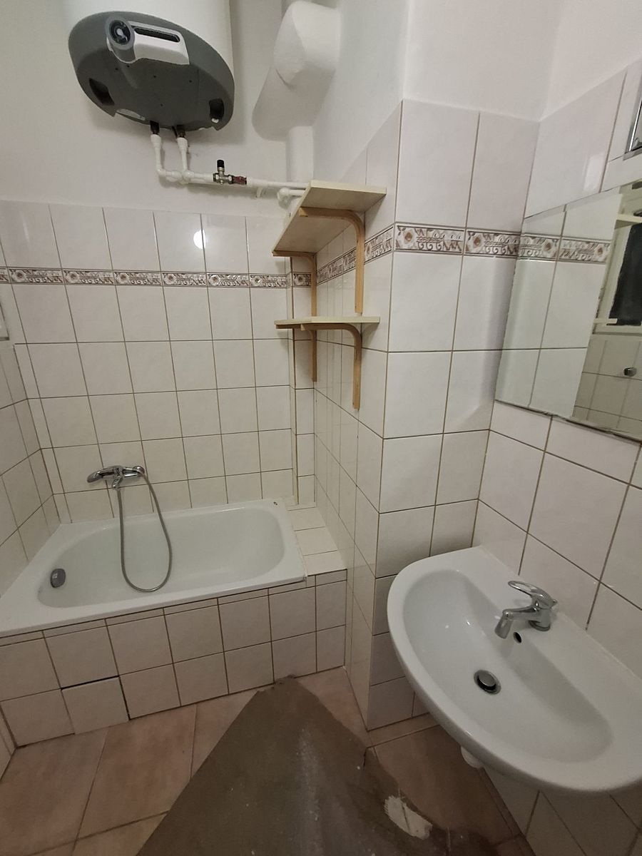 Pronájem bytu 1+kk 26 m² – fotografie 3