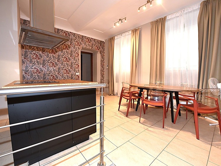 Prodej bytu 6+, 224 m² (2 z 27)