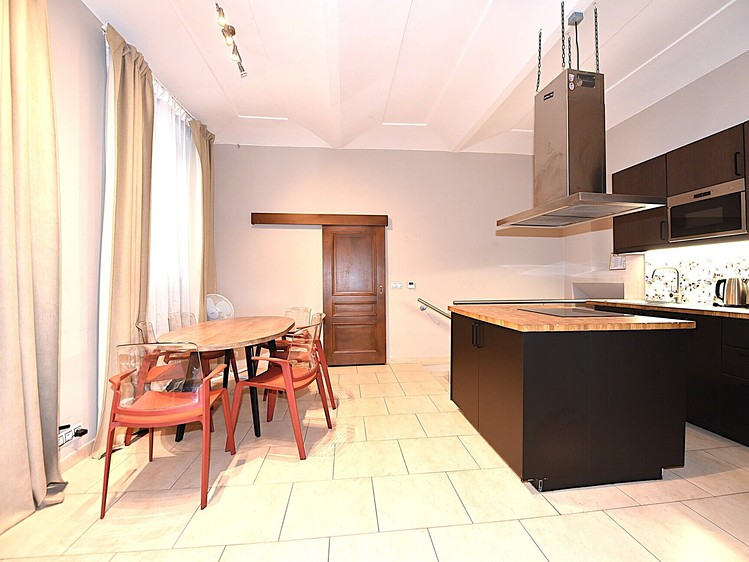 Prodej bytu 6+, 224 m² (1 z 27)