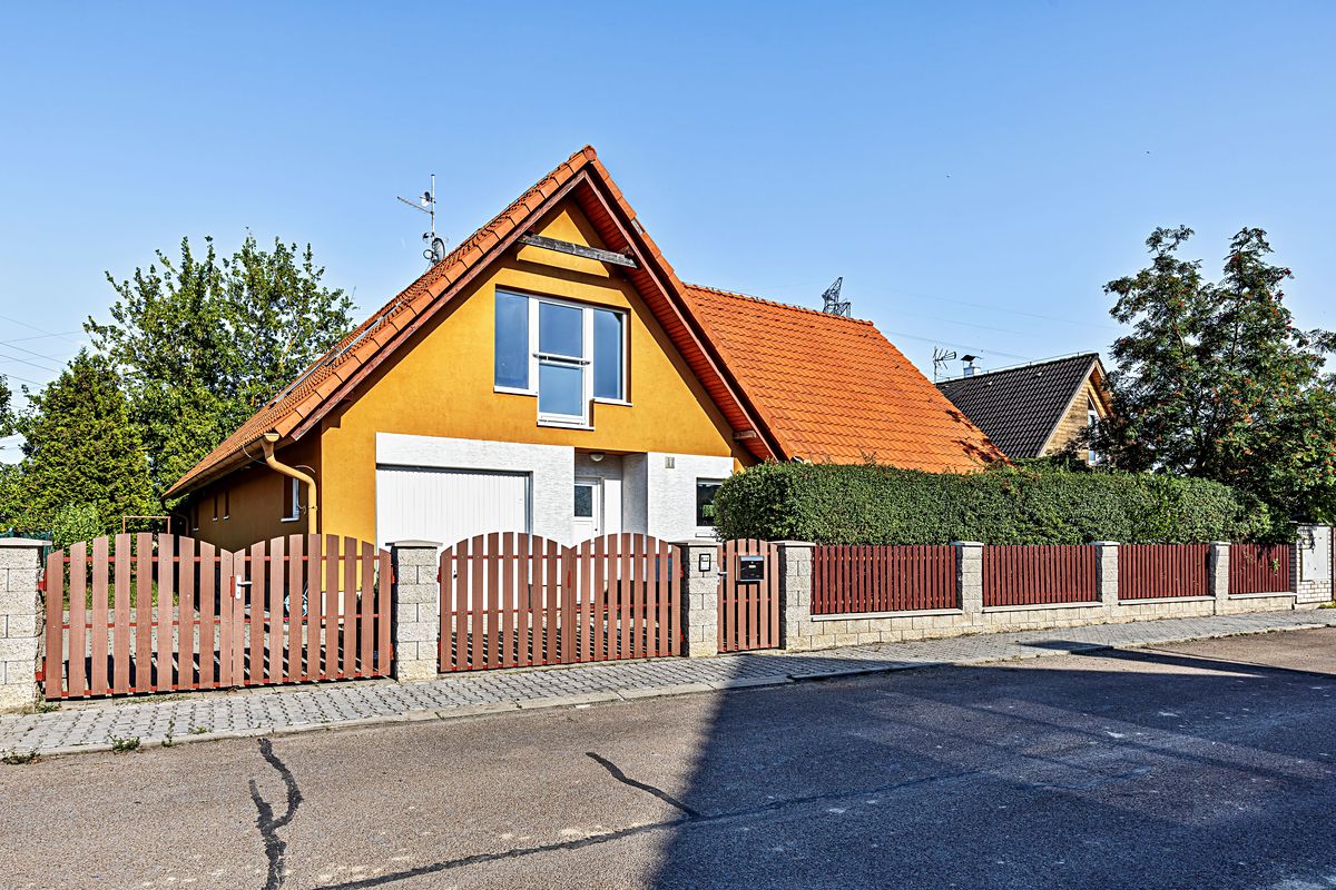 Prodej rodinného domu 230 m², pozemek 492 m² – fotografie 5