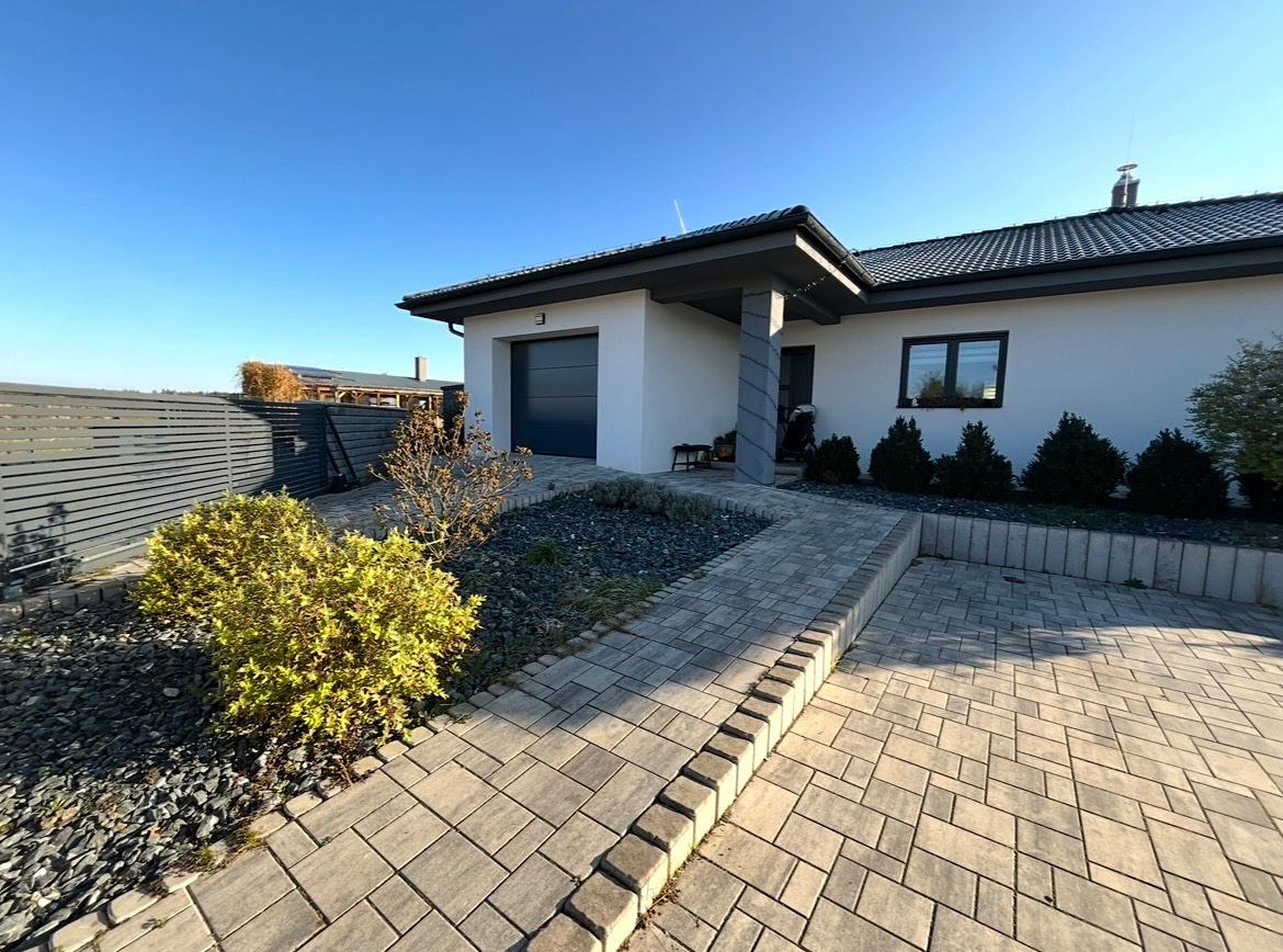 Prodej rodinného domu 150 m², pozemek 1104 m² – fotografie 2