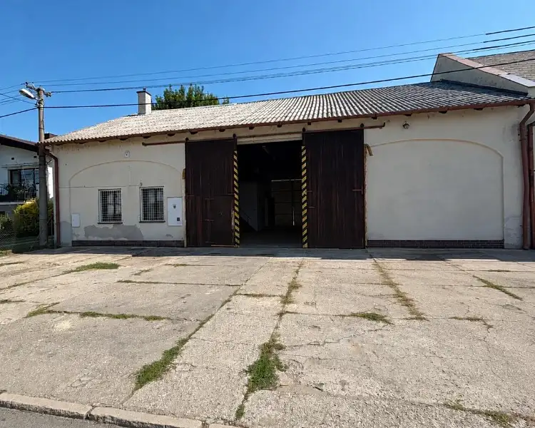 Prodej komerční nemovitosti 300 m², Opava – náhled fotky 1