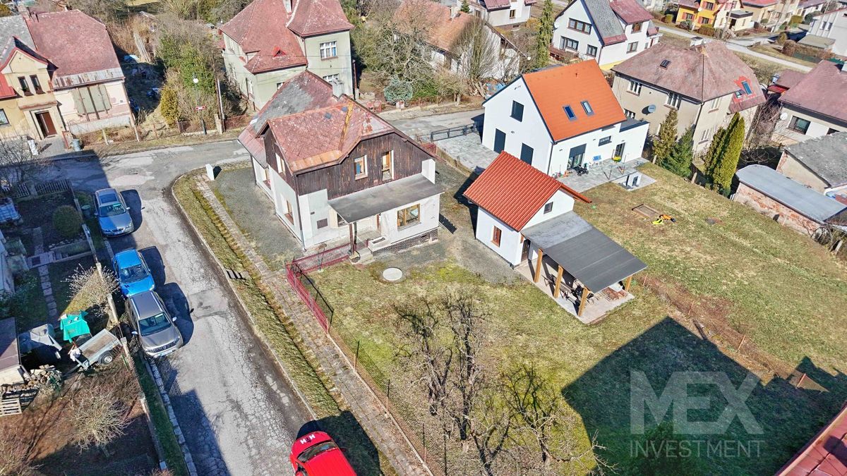 Prodej rodinného domu 137 m², pozemek 746 m² – fotografie 2