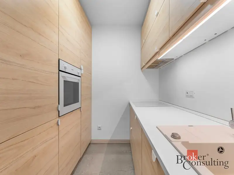 Prodej bytu 2+kk 44 m², Praha – náhled fotky 2