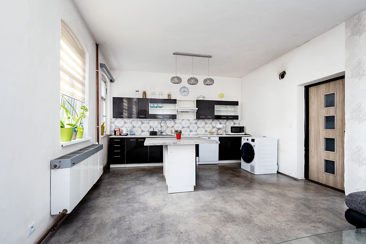 Prodej vícegeneračního domu 250 m², pozemek 1226 m² – fotografie 3