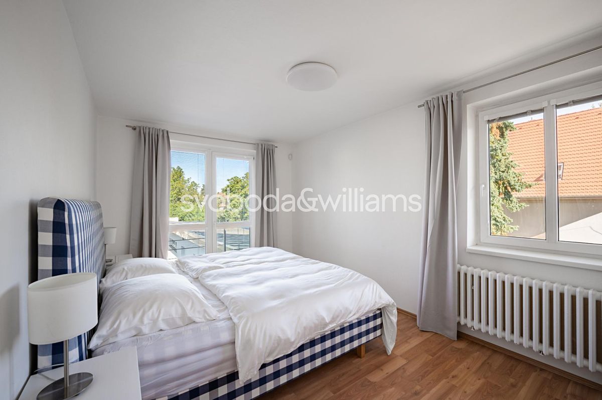 Prodej rodinného domu 184 m², pozemek 892 m² – fotografie 4