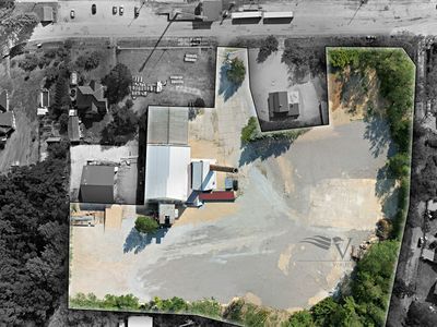 Pronájem skladového prostoru 18100 m²