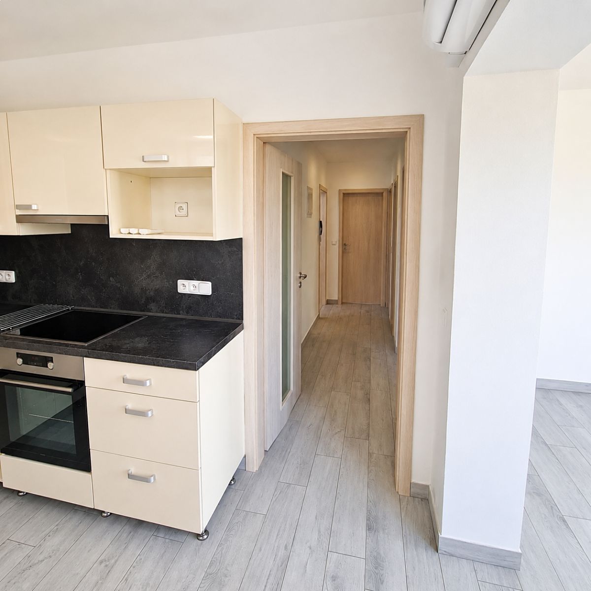Pronájem bytu 2+1 46 m² – fotografie 5